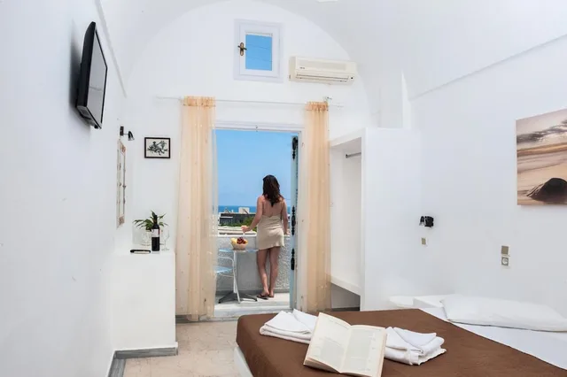 غرفة قياسية بسرير مزدوج بشرفة، Join Us Low Cost Rooms 4/9