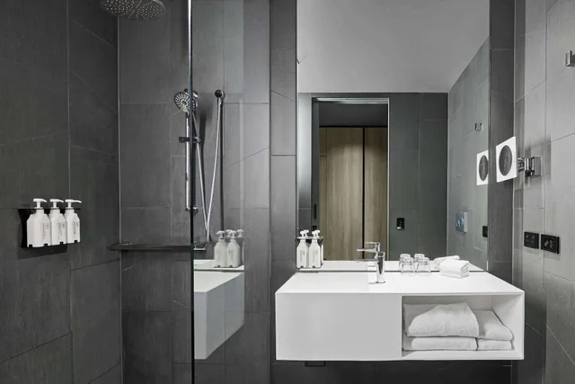 غرفة قياسية، Vibe Hotel Melbourne Docklands 6/7