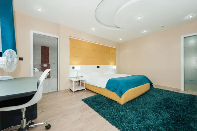 غرفة قياسية، Hotel Phenix 2/2