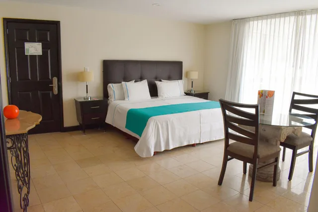 جناح عائلي، Country Hotel And Suites 1/3