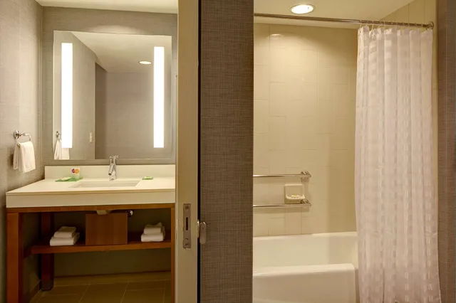 غرفة بسرير كينج، Hyatt Place Columbus 5/5