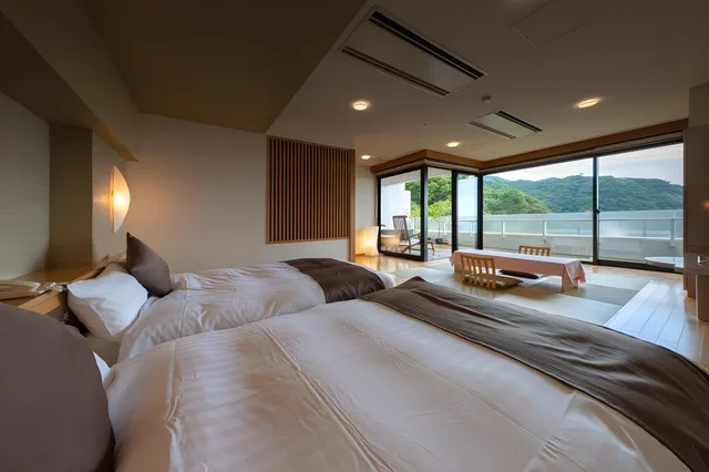 Japanese Western, Premium, Outdoor Bath, Top Floor، Kirishima Kokusai Hotel 2/2