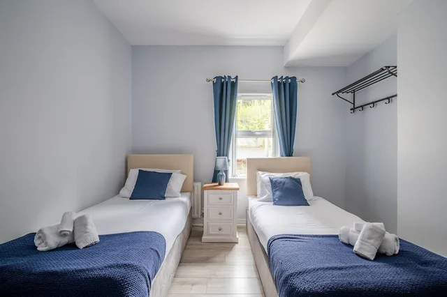غرفة قياسية بسريرين منفصلين، Chamberlain House 9/10