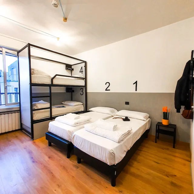 Mixed Dorm, 4 Beds, Twin Beds, Shared Bathroom, Hotello Trieste 1/3