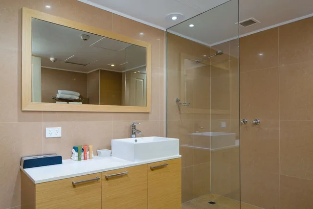 Apartment, 2 Queen Beds, Laundry, Jetted Tub, Kitchenette، Best Western Plus Hovell Tree Inn 5/5