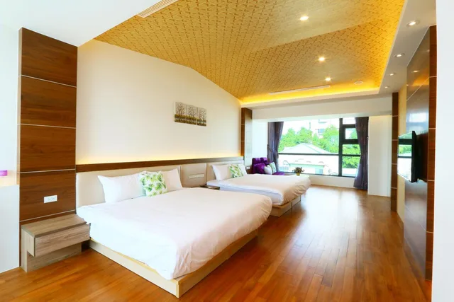 غرفة عائلية بسريرين مزدوجين، Together House 2/2