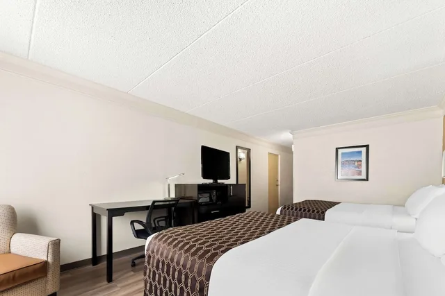 Standard, 2 Queen Beds, Best Western Riverside Inn 3/5