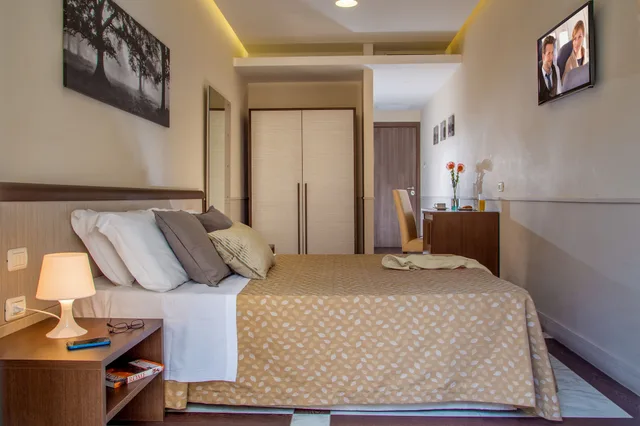 غرفة سوبيريور بسرير مزدوج بشرفة، corso grand suite 1/10