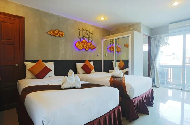 غرفة بريميوم بسريرين منفصلين، Baan Kamala Fantasea Hotel 6/10