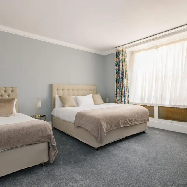 Semi Basement, Family, Single Bed، Abbey Court Hotel Notting Hill 2/4