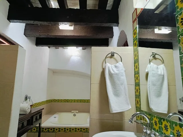 جناح بسرير كينج بجاكوزي، HOTEL CASA ABOLENGO 7/7