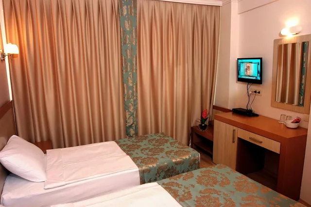 غرفة مفردة، Helen Park Hotel 3/4