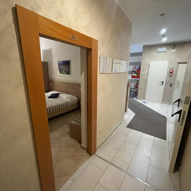 غرفة ثلاثية بسرير مزدوج، Hotel Montecarlo 7/7