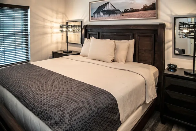 Executive, House, 6 King Beds, 2 Bunk Beds, Bunk Bed, Golf Course View، Reunion Lodges at Thousand Hills 5/10