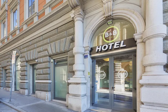 غرفة سوبيريور مفردة بسريرين منفصلين، B&B Hotel Trieste 1/1