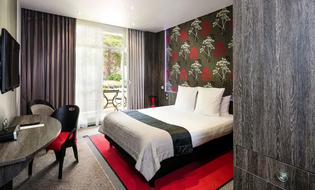 غرفة سوبيريور بسرير كوين بإطلالة على الحديقة، Best Western Premier Patio Des Artistes 2/10