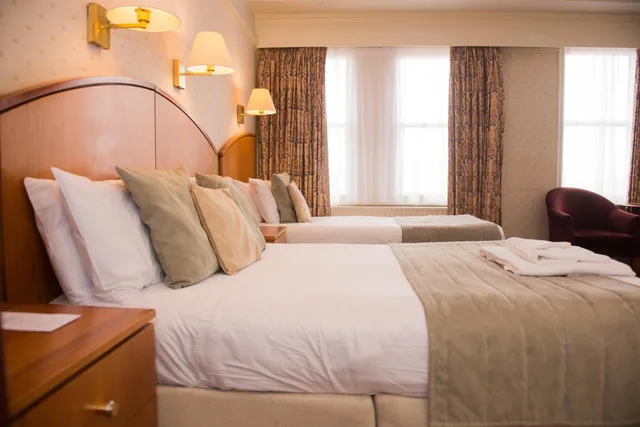 غرفة ثلاثية، Crown And Mitre Hotel Sure Hotel Collection By Best Western 3/4