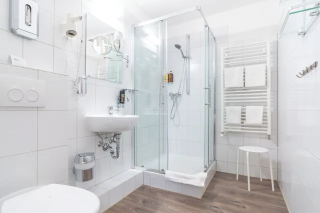 غرفة كومفورت بسرير كينج بشرفة، Aqua Hotel & Hostel 7/10