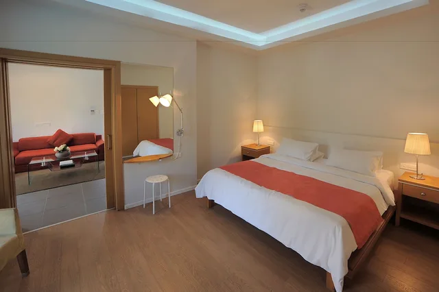 1 Bedroom, Villa, Double Bed, Pool Side, Sofa, Jetted Tub، E Hotel Spa Resort 3/8