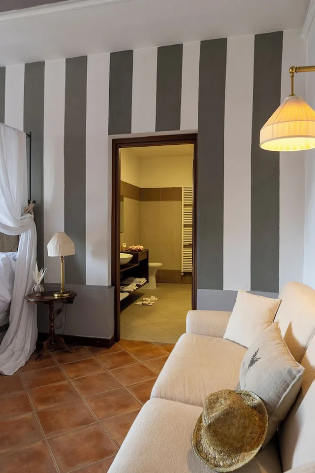 غرفة كلاسيكية رباعية بسرير كينج مع أريكة، Hotel Tenimento Al Castello 10/10