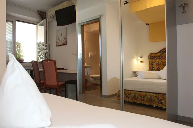 غرفة أساسية بسرير كوين في الطابق الأرضي، Hotel Augusta 3/6