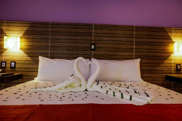 غرفة قياسية بسرير كينج بإطلالة على المدينة، Hotel Kavia 5/5