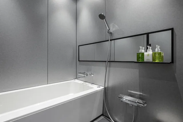 Junior Suite, Queen Bed, Sofa, Historic Building، TSUGU Kyoto Sanjo by THE SHARE HOTELS 4/5