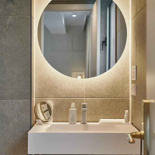 غرفة سوبيريور بسرير كينج، COSMO HOTEL Y BAR 6/10
