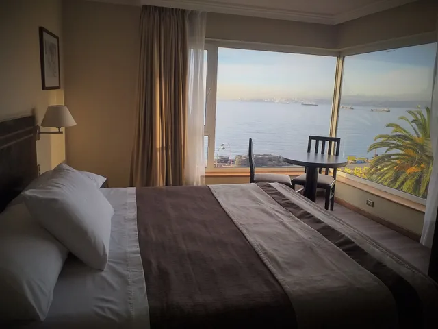 غرفة بسرير مزدوج بإطلالة على البحر، HOTEL DIEGO DE ALMAGRO VALPARAISO 2/4