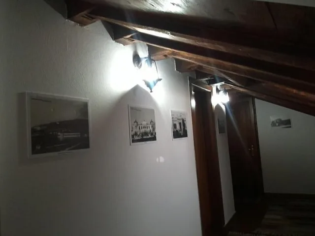 Hotel Bujtina e Bardhe، قورتشة 18/29