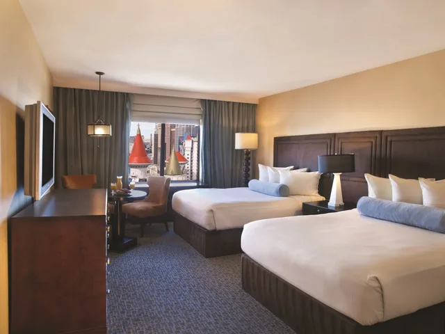 Stay Well, 2 Queen Beds, Resort Tower، Excalibur Hotel and Casino 1/2