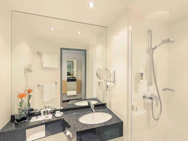 غرفة بسرير كينج، Mercure Hotel Duesseldorf City Nord 3/3