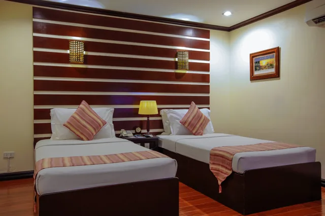 Deluxe, South Wing, Paradise Garden Resort Hotel and Convention Center 1/3