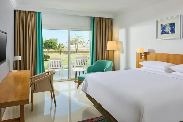 غرفة بسرير كينج بإطلالة على الحديقة، Renaissance Sharm El Sheikh Golden View Beach Resort 11/18
