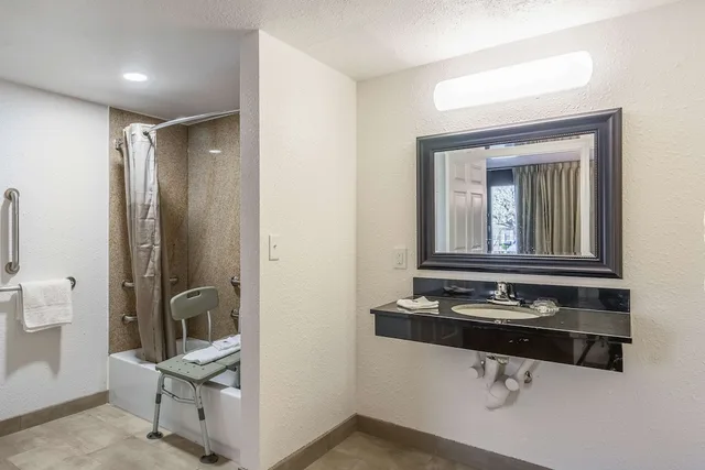 غرفة ديلوكس بسريرين كوين، Studio6 Little Rock, AR - West 7/10