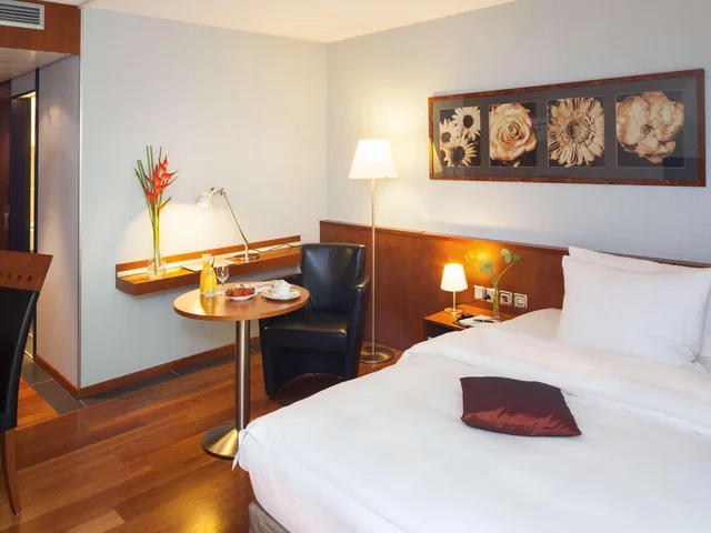 غرفة قياسية بسرير مزدوج، Movenpick Hotel Egerkingen 3/4