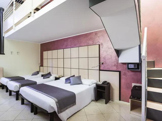 Family, Multiple Beds، IBIS STYLES MILANO CENTRO 3/3
