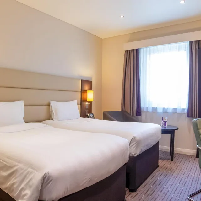 Connecting, Family, Premier Inn Dubai Al Jaddaf 2/6