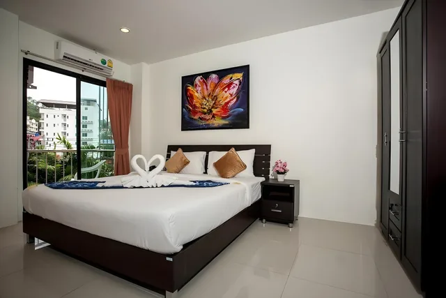 غرفة سوبيريور بسرير فردي بشرفة، The Wave Hotel Patong 1/2
