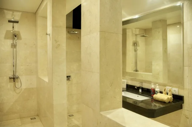 2 Bedrooms, Pool, Villa, 2 King Beds، Kokomo Resort Gili Gede 4/4