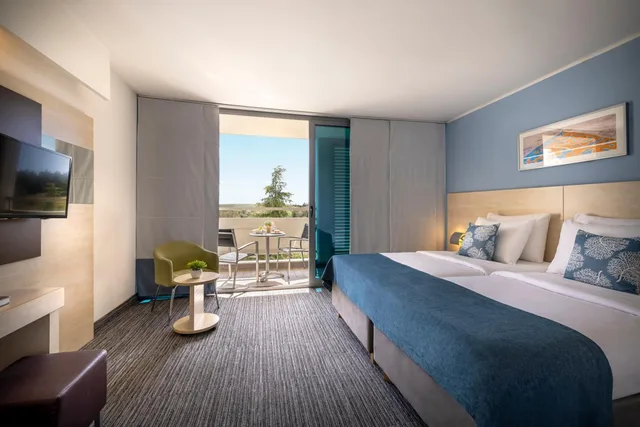 غرفة سوبيريور بشرفة، Valamar Diamant Hotel 2/3