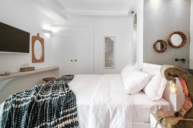 Double Room Premium Street View، Bohemian Luxury Boutique Hotel - Adults Only 2/7