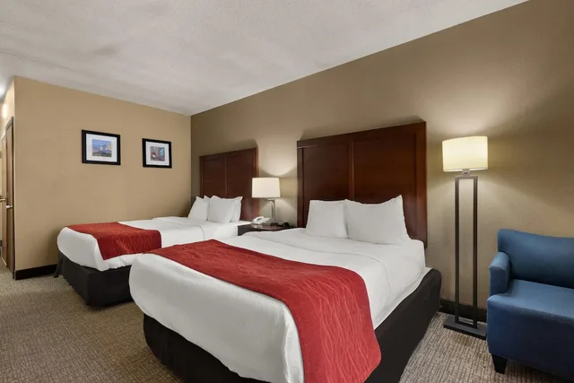 غرفة قياسية بسريرين كوين، Comfort Inn Bordentown Near NJ Turnpike 3/9