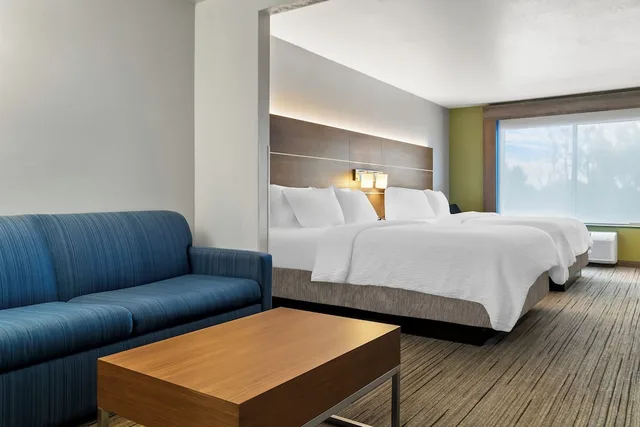 جناح بسريرين كوين، Holiday Inn Express Hotel And Suites Marion 1/4
