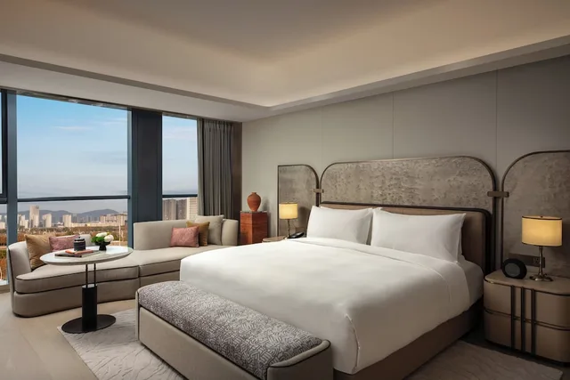 Classic, King Bed, Club Lounge Access, InterContinental Wuxi Taihu New City 1/6