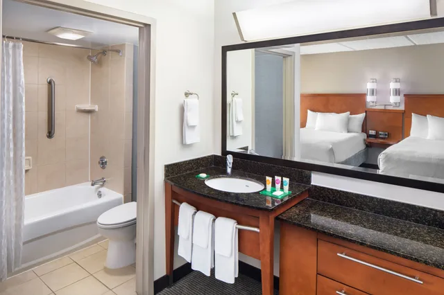 غرفة قياسية بسريرين مزدوجين، Hyatt Place Austin/Arboretum 5/10
