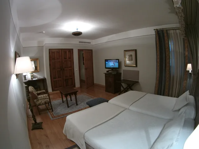 Standard, Double Bed, Parador de Santiago de Compostela 1/3