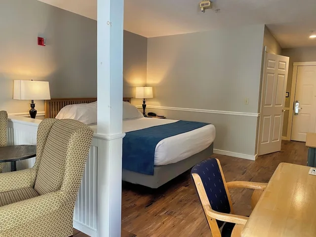 غرفة ديلوكس بسرير كينج لذوي الإعاقة، Country Inn At Camden Rockport 1/4