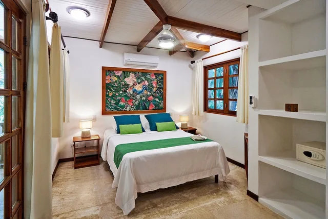 غرفة بسرير كوين بإطلالة على الحديقة، Tropico Latino Hotel 1/2