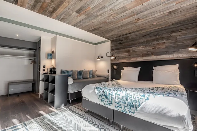 غرفة كلاسيكية بسرير كوين بإطلالة على المدينة، Chalet Hotel le Prieure and Spa 3/6